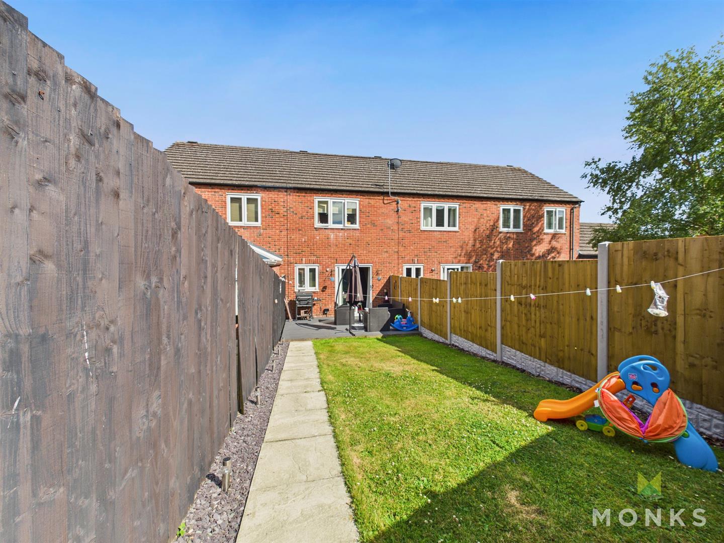 32 Cae Melin Avenue, Oswestry, SY11 2US For Sale